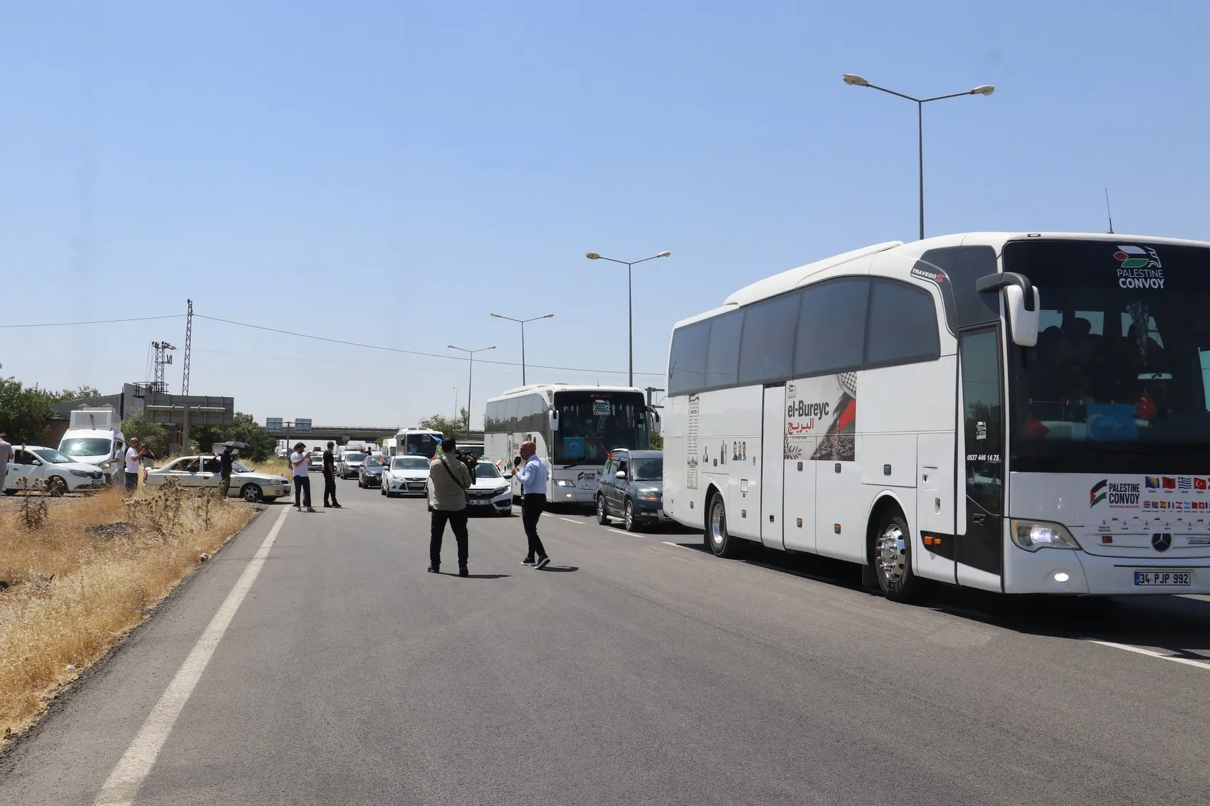 Avrupa'dan Filistin'e Uzanan Dayanışma Köprüsü Konvoy Diyarbakır'da Karşılandı