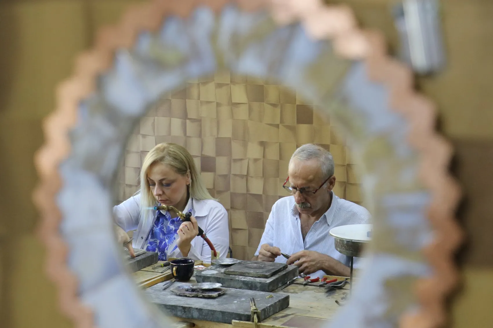 Diyarbakır'ın asırlık kişniş takısı geleneği Olgunlaşma Enstitüsü'nde yeniden hayat