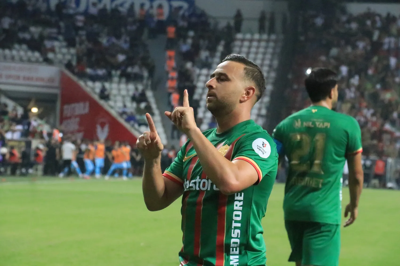 Amedspor Süper Lig serüvenine fırtına gibi başladı Erzurumspor FK karşısında net galibiyet