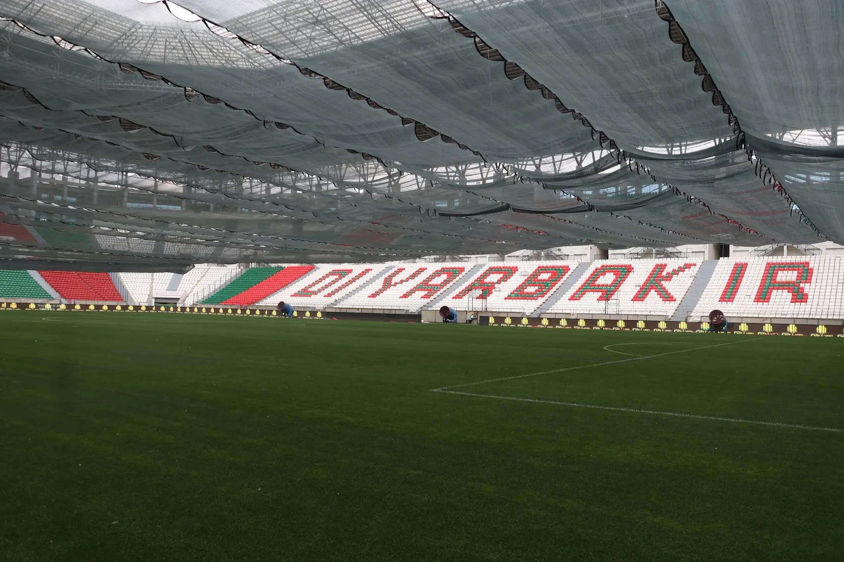 Amedspor Süper Lig maratonuna hazır Diyarbakır Stadyumu’nda son rötuşlar yapılıyor
