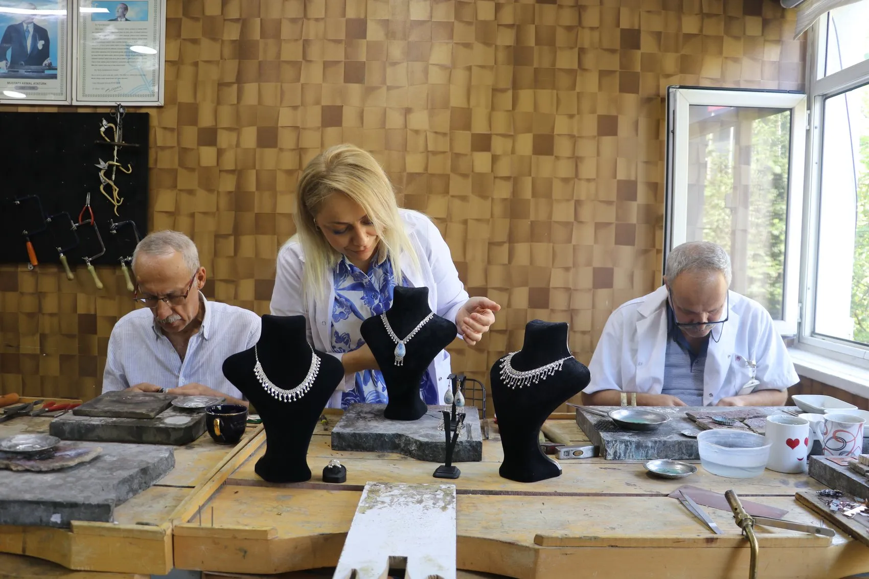 Diyarbakır'ın asırlık kişniş takısı geleneği Olgunlaşma Enstitüsü'nde yeniden hayat