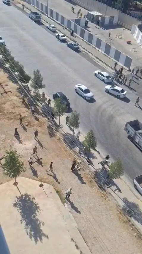 Ergani'de arazi anlaşmazlığı sokağa taştı Jandarma önündeki kavgada 7 kişi yaralandı