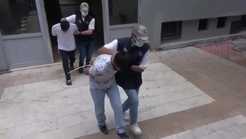 Bağlar'da kendilerine görev biçen grubun darp operasyonuna yargıdan fren 3 tutuklama