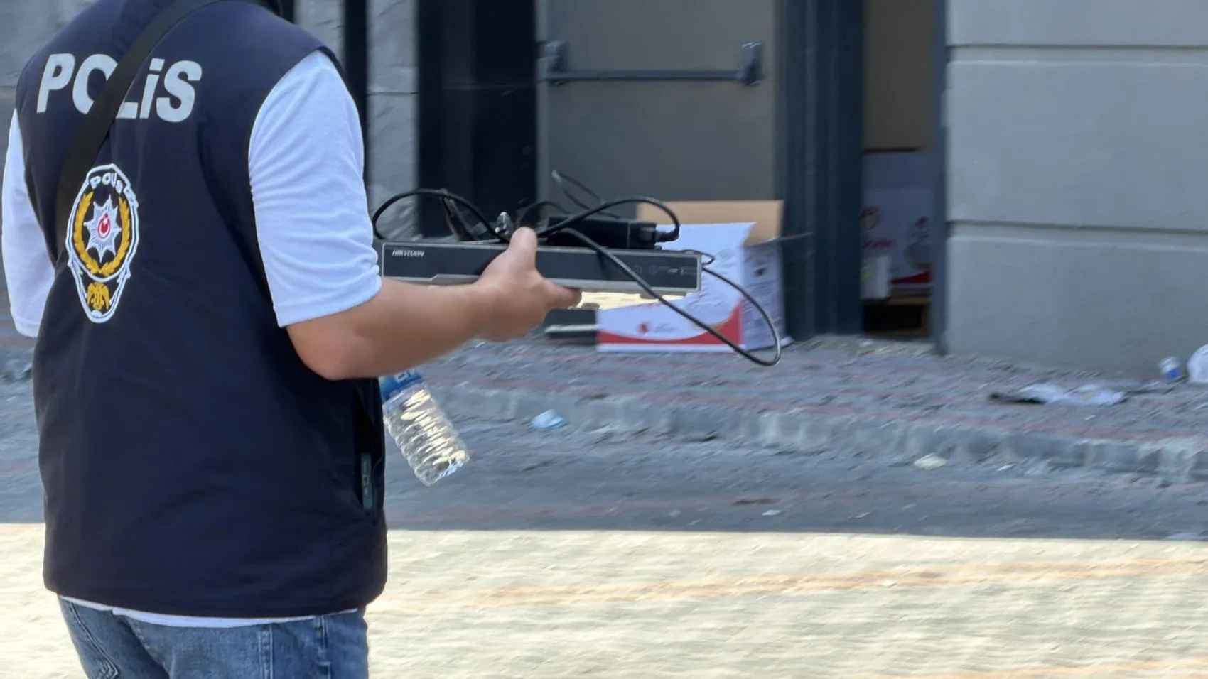 Diyarbakır'da yangının izleri gün ağarınca netleşti 13 katlı plazada hasar tespiti sürüyor