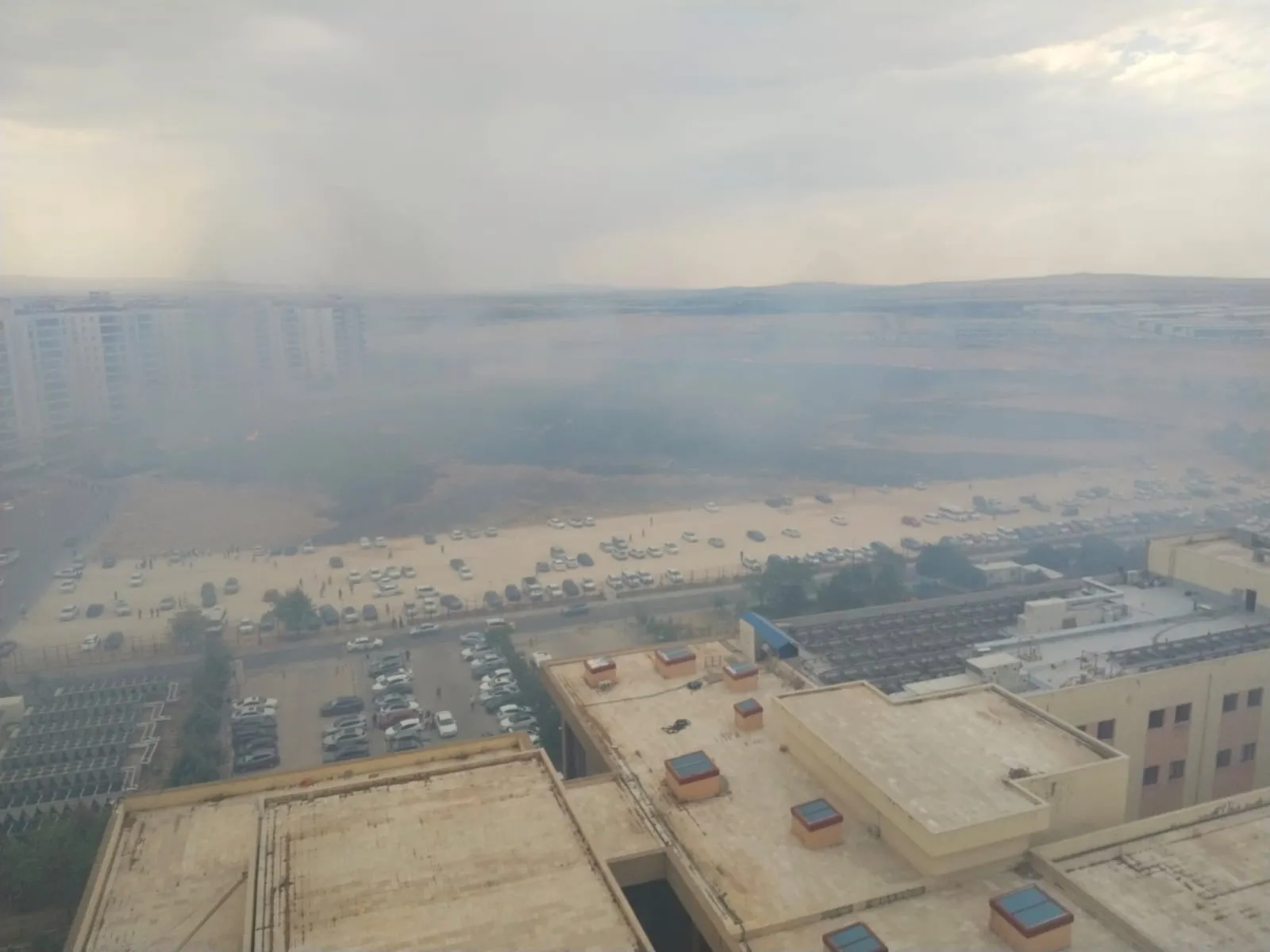 Diyarbakır'da iki hastaneyi alarma geçiren yangın paniği Alevler kontrol altına alındı