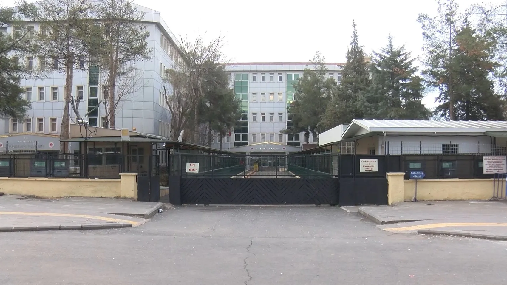 Lice'deki arazi kavgası acı bitti 18 yaşındaki Figen Baran'ın ölümüne 2 tutuklama