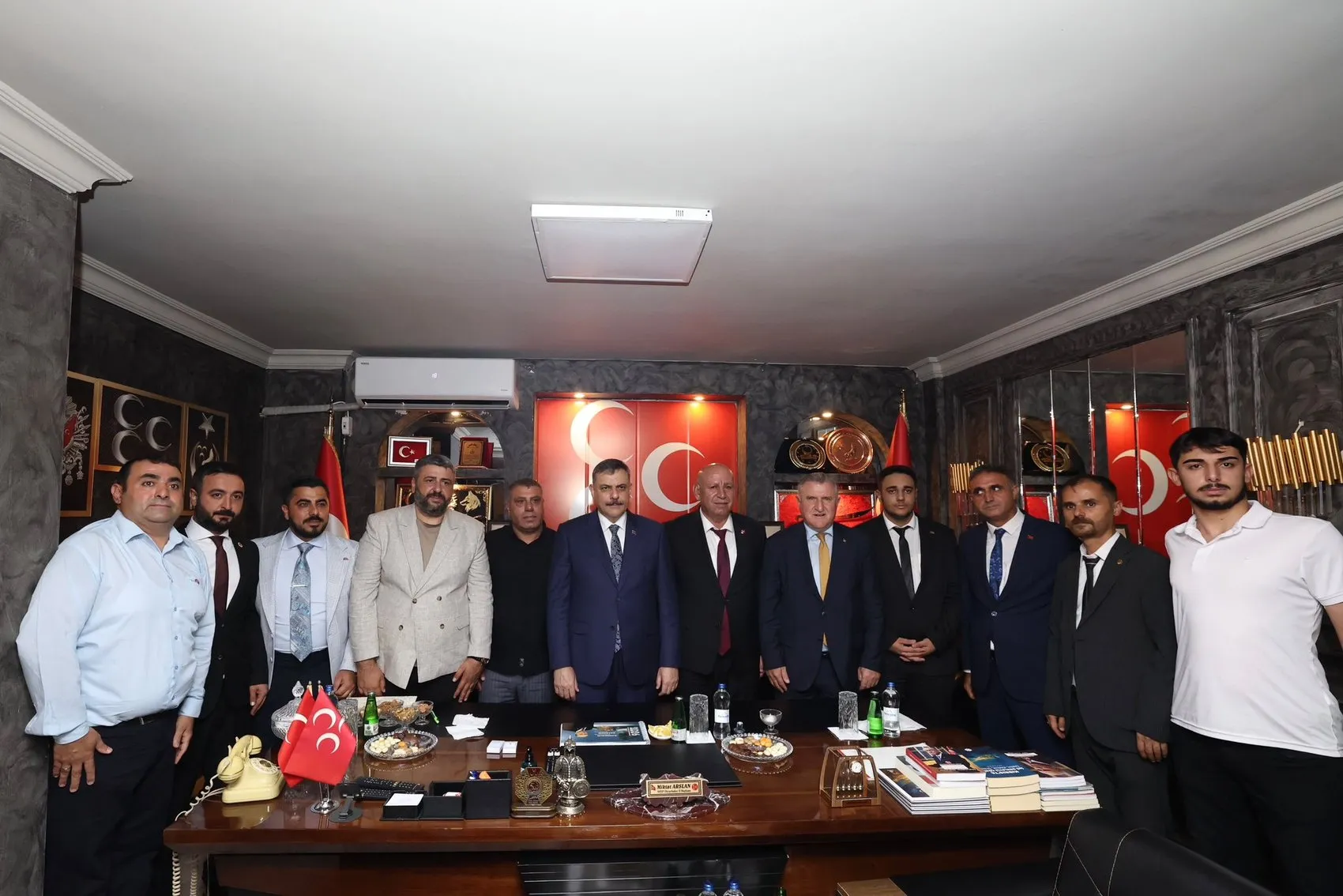 Bakanlar Çiftçi ve Bak Diyarbakır'da Amedspor maçı öncesi kritik temaslar gerçekleştirildi