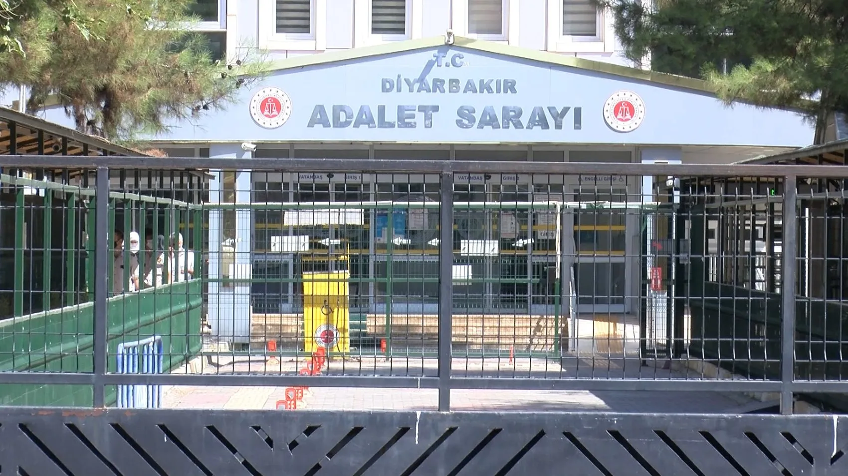 Diyarbakır Sur'daki restoranda iki can alan silahlı kavgada karar 5 kişi tutuklandı