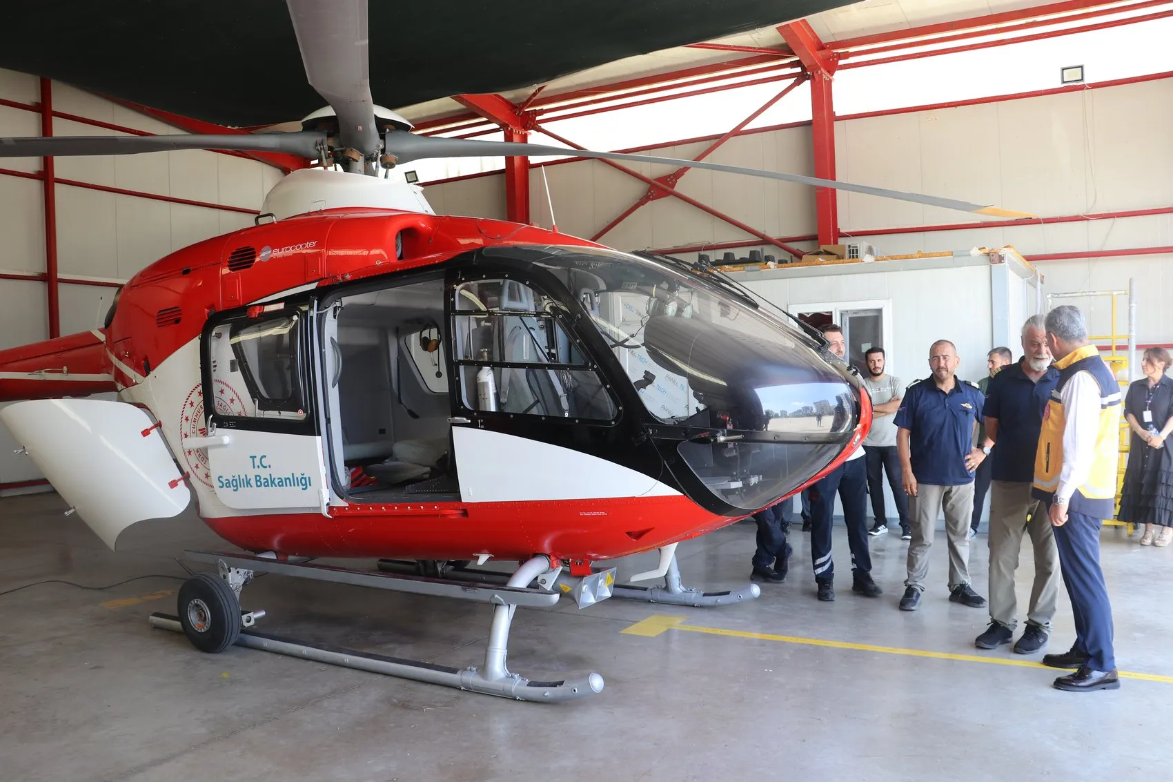 Diyarbakır merkezli ambulans helikopter 7 ayda 128 kritik vakaya yetişti Havadaki şifa