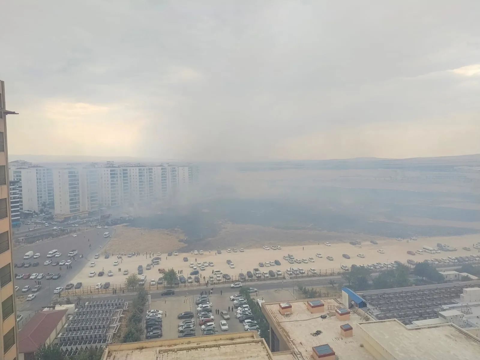 Diyarbakır'da iki hastaneyi alarma geçiren yangın paniği Alevler kontrol altına alındı