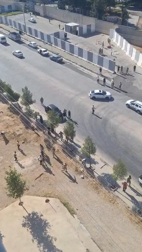 Ergani'de arazi anlaşmazlığı sokağa taştı Jandarma önündeki kavgada 7 kişi yaralandı