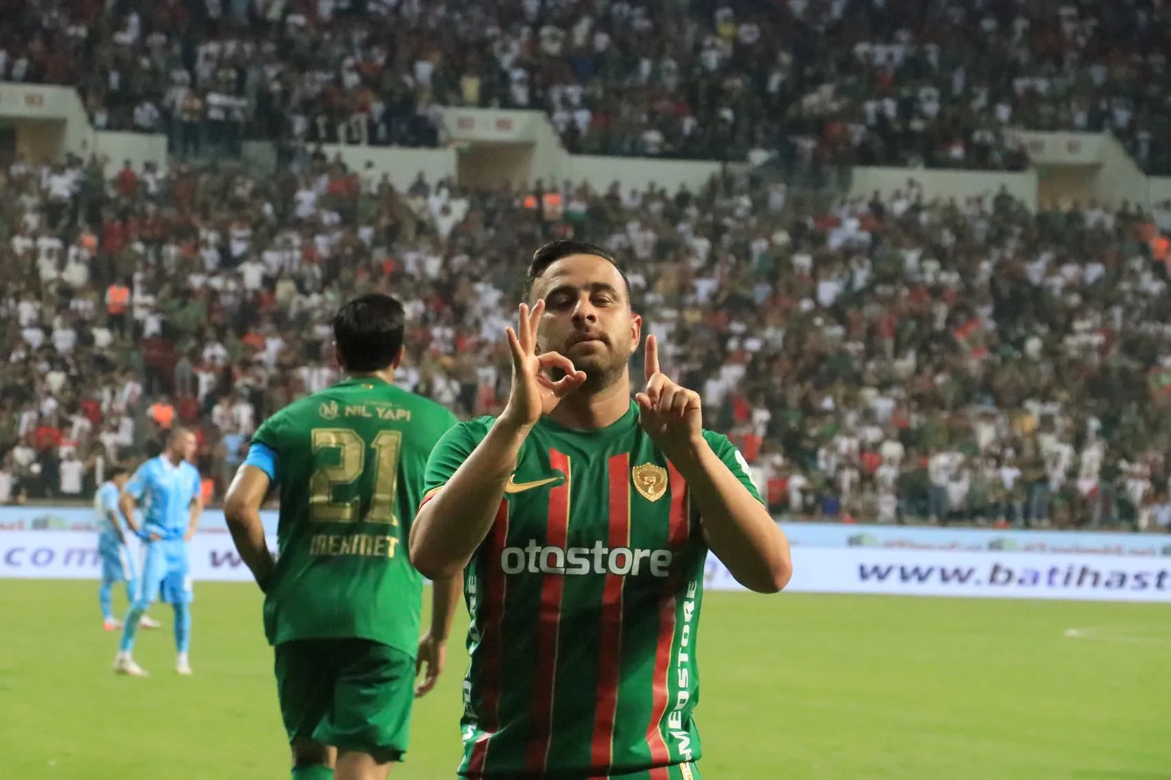 Amedspor Süper Lig serüvenine fırtına gibi başladı Erzurumspor FK karşısında net galibiyet