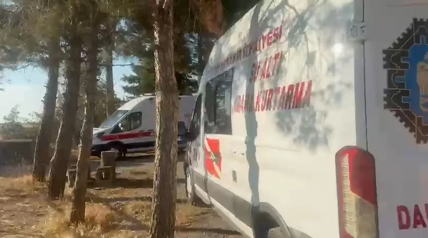 Çınar ilçesindeki Göksu Barajı'nda korkunç manzara Sudan erkek cesedi çıkarıldı