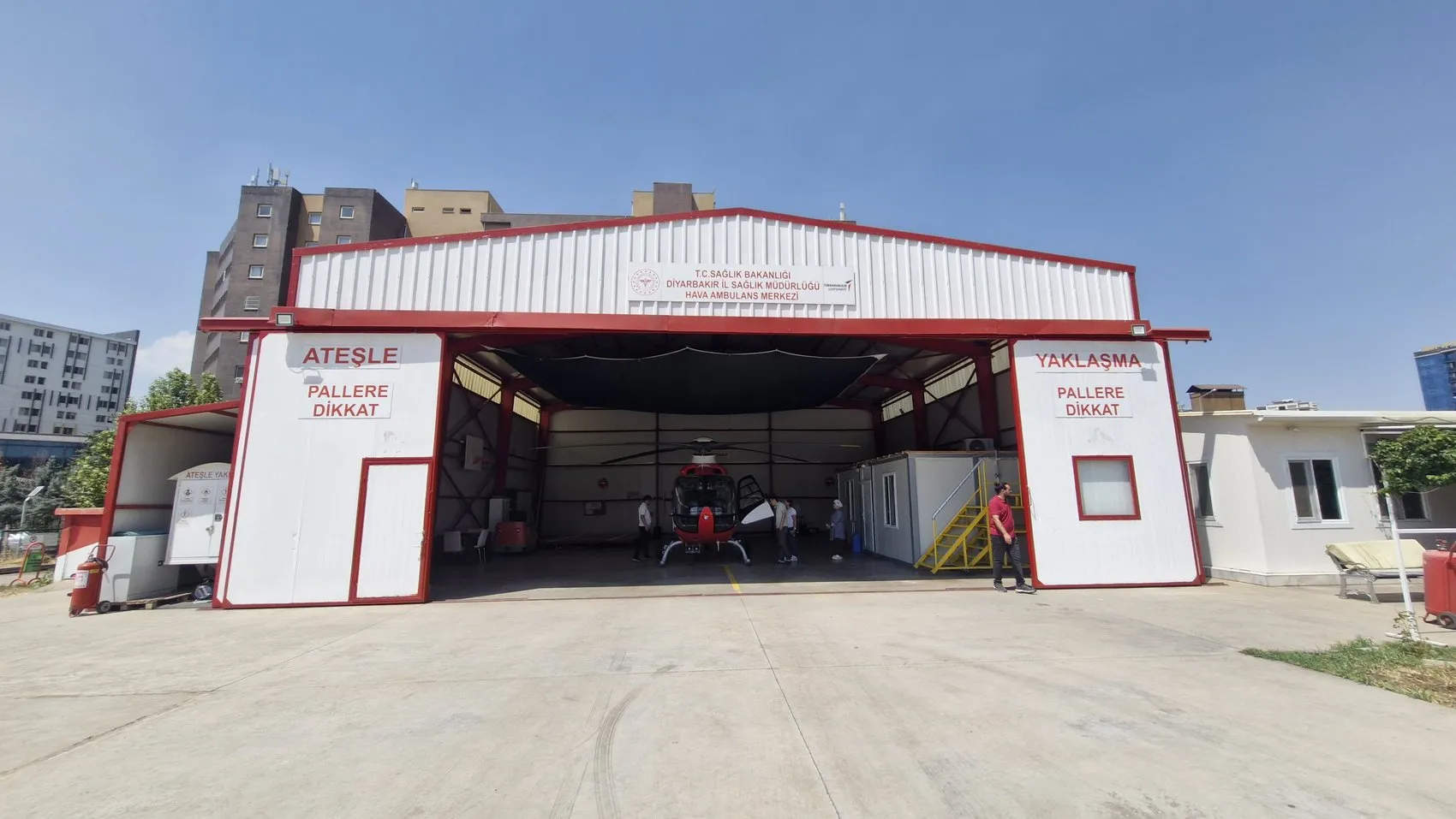 Diyarbakır merkezli ambulans helikopter 7 ayda 128 kritik vakaya yetişti Havadaki şifa
