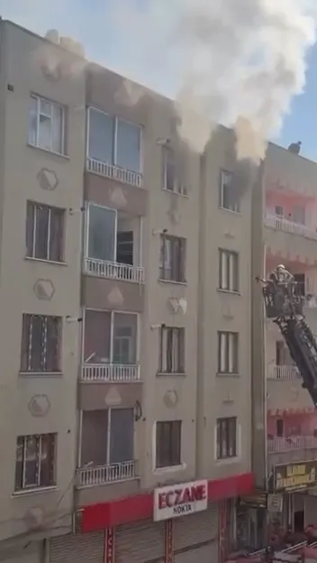 Bismil'deki bir dairede şüpheli yangın zinciri Aynı evde 9 saat arayla iki yangın