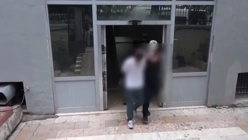 Bağlar'da kendilerine görev biçen grubun darp operasyonuna yargıdan fren 3 tutuklama