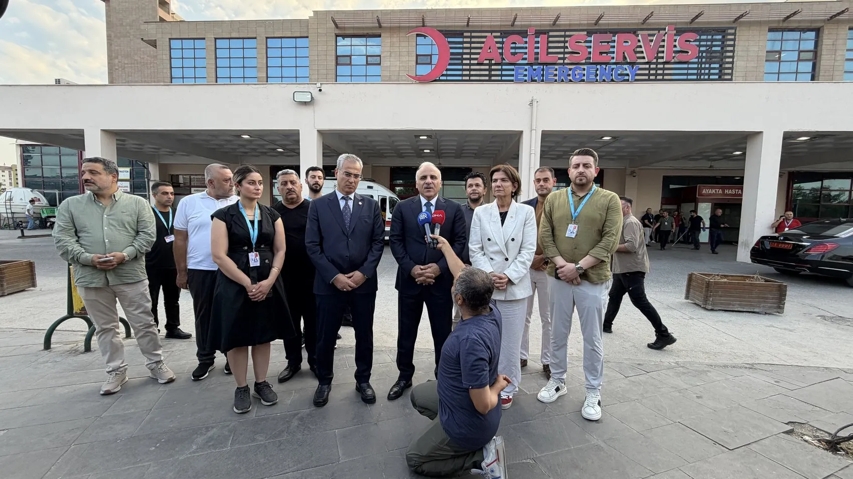 Diyarbakır Lice'de nişan yolunda büyük acı Teker patlaması sonucu 7 kişi hayatını kaybetti
