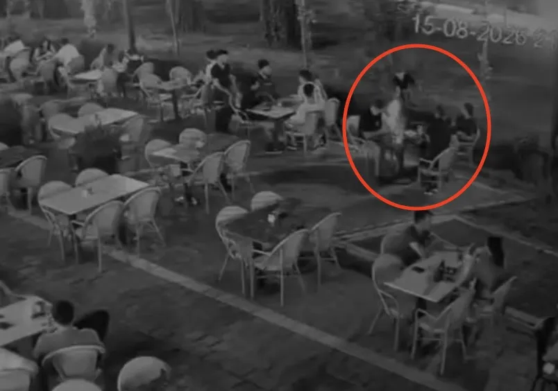 Kayapınar’da kafede otururken ağaç arkasından ateş açıldı Bir kişi yaralı kurtuldu