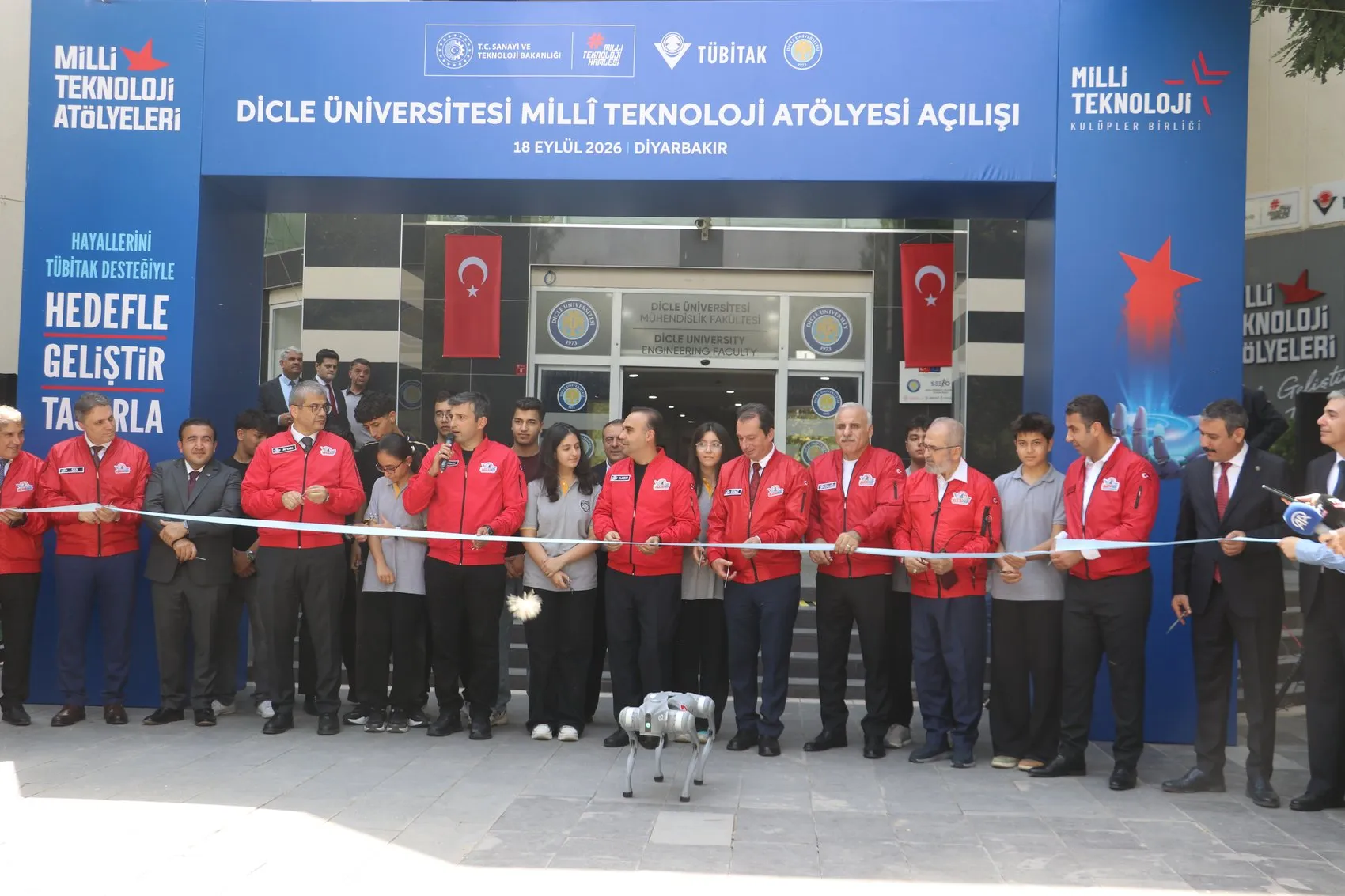 Dicle Üniversitesi'nde Milli Teknoloji Atölyesi açıldı: Gençler için yeni bir dönem