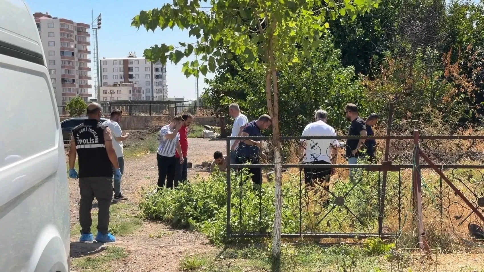 Diyarbakır Yenişehir'de kan donduran cinayet: Husumetlisi tarafından sokak ortasında vuruldu