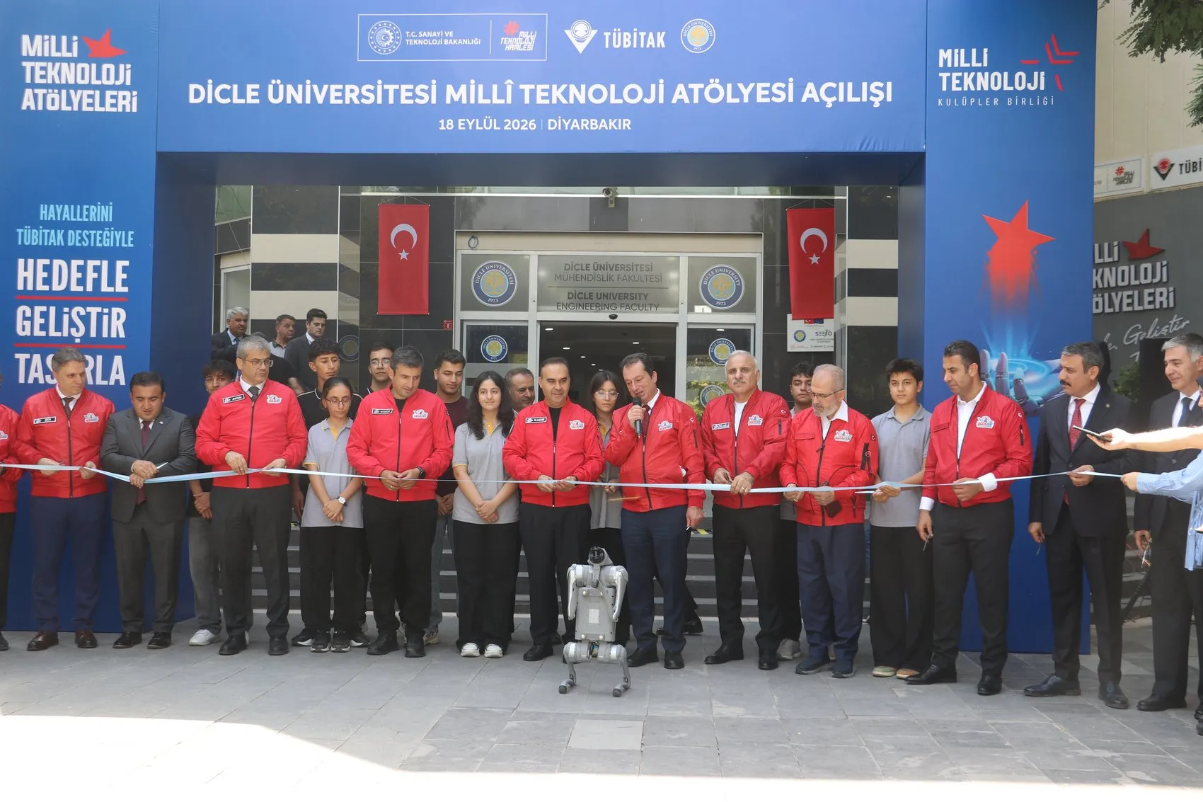Dicle Üniversitesi'nde Milli Teknoloji Atölyesi açıldı: Gençler için yeni bir dönem