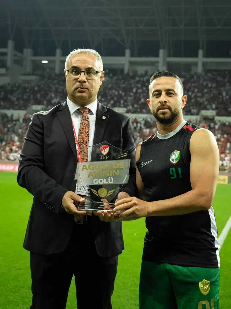 Amedsporlu Dia Saba'ya büyük onur: Erzurumspor'a attığı gol ağustosun en iyisi seçildi