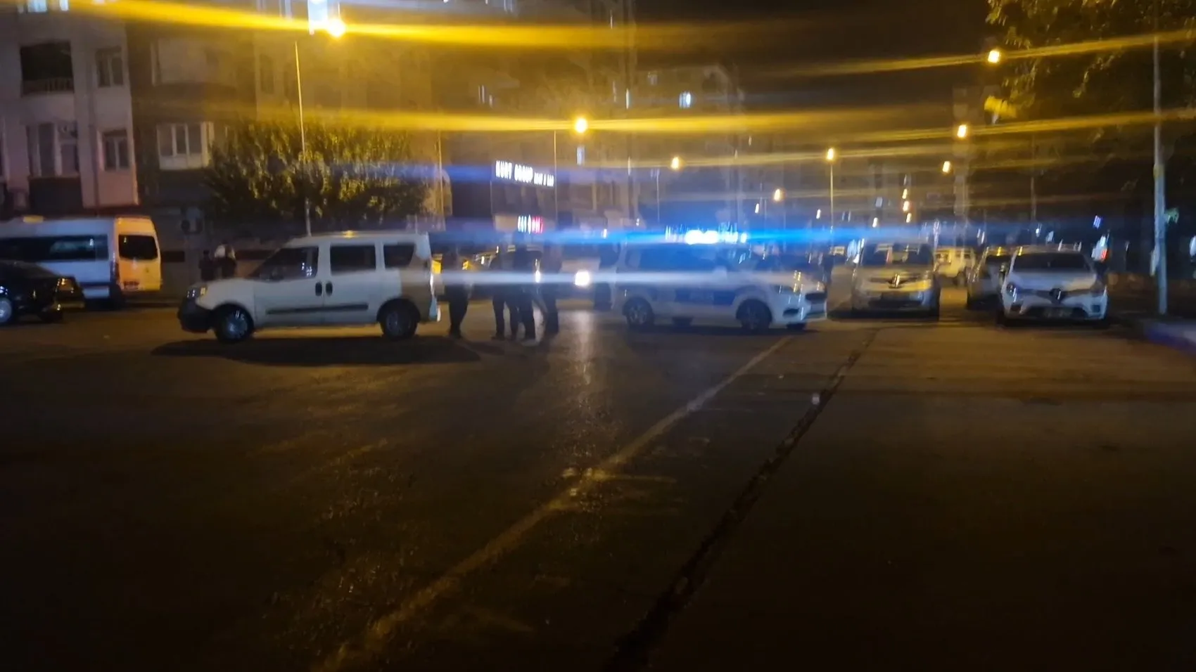 Diyarbakır Kayapınar'da dehşet gecesi: Oyun salonuna silahlı saldırıda 3 yaralı