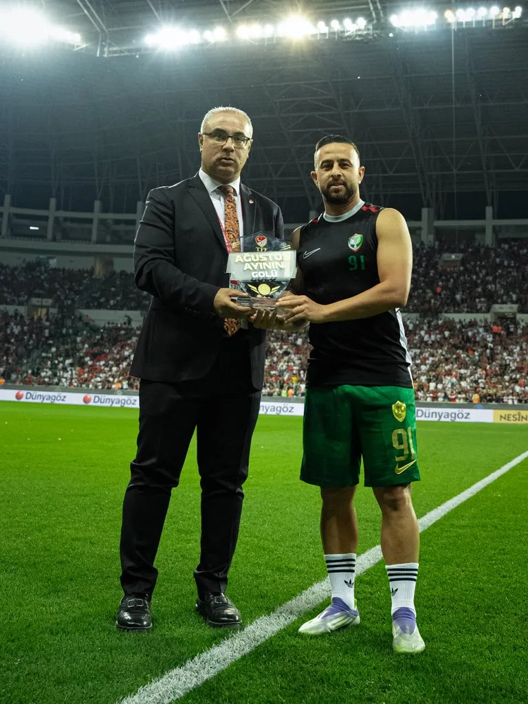 Amedsporlu Dia Saba'ya büyük onur: Erzurumspor'a attığı gol ağustosun en iyisi seçildi