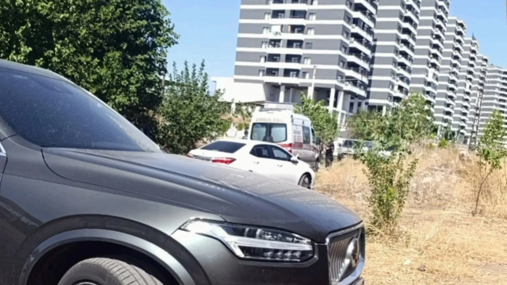 Diyarbakır Yenişehir'de kan donduran cinayet: Husumetlisi tarafından sokak ortasında vuruldu