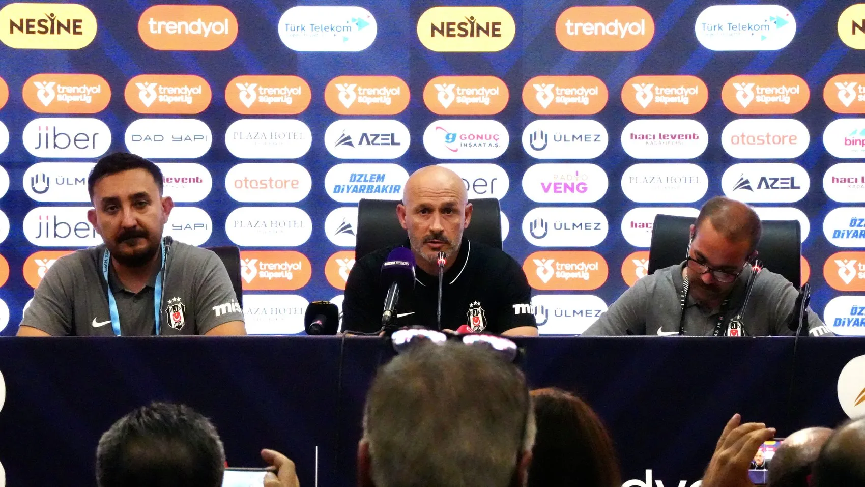 Beşiktaş Teknik Direktörü Vincenzo Italiano'dan Amedspor'a Övgü: Hakem Değil Oyun Konuşulmalı