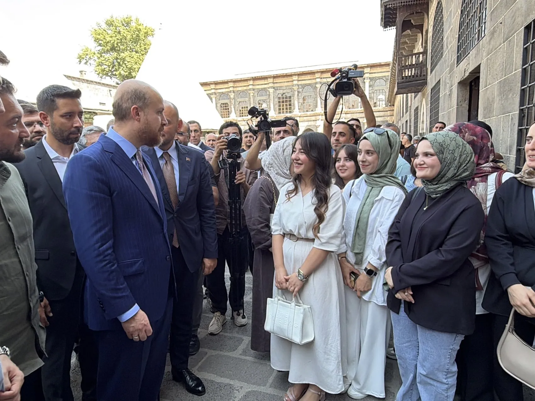 Bilal Erdoğan'dan Diyarbakır'da 'Terörsüz Türkiye' mesajı: Herkes elini taşın altına koymalı