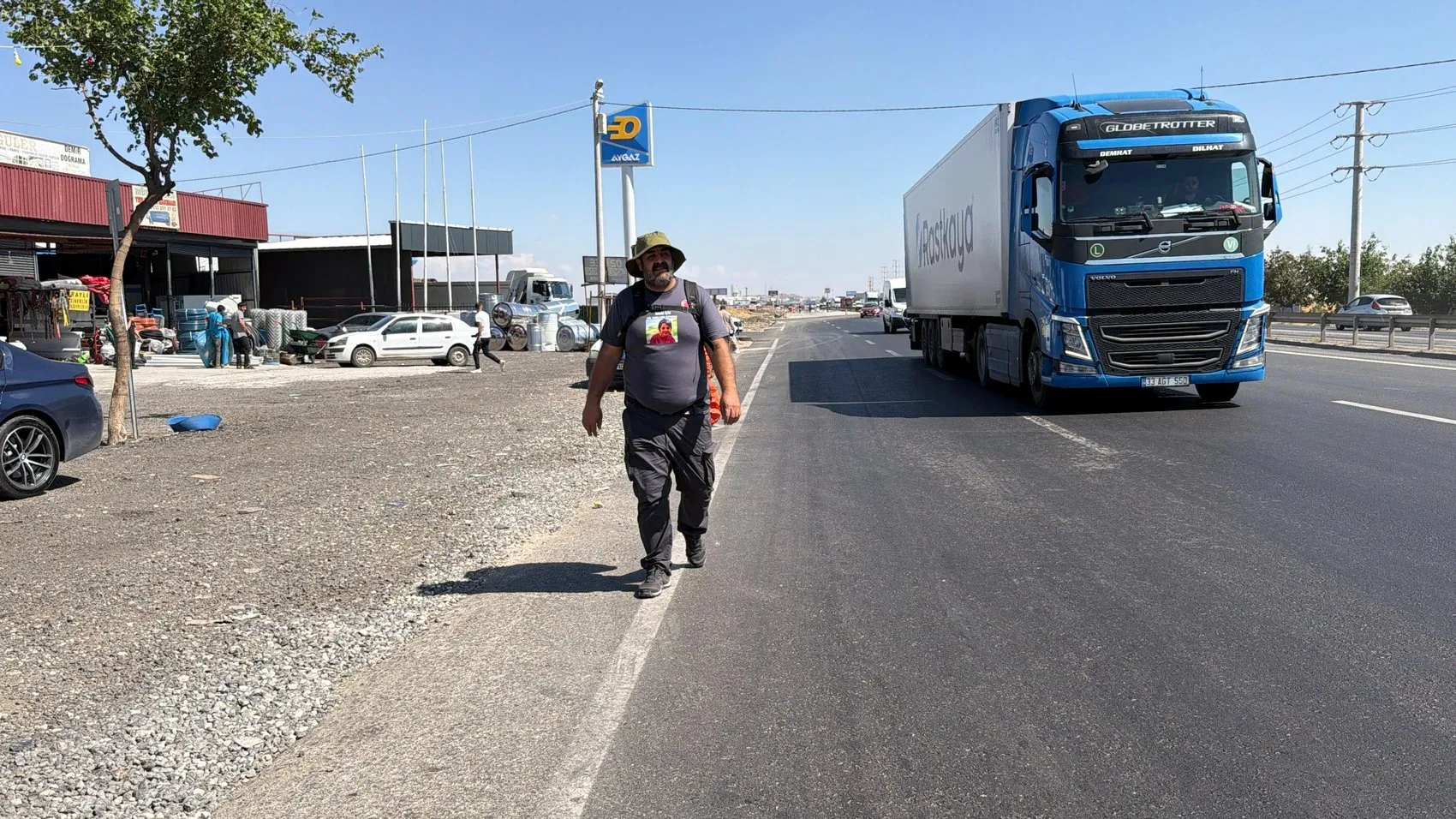 Diyarbakır'da Narin Güran'ın babası Arif Güran'dan Ankara'ya adalet yürüyüşü