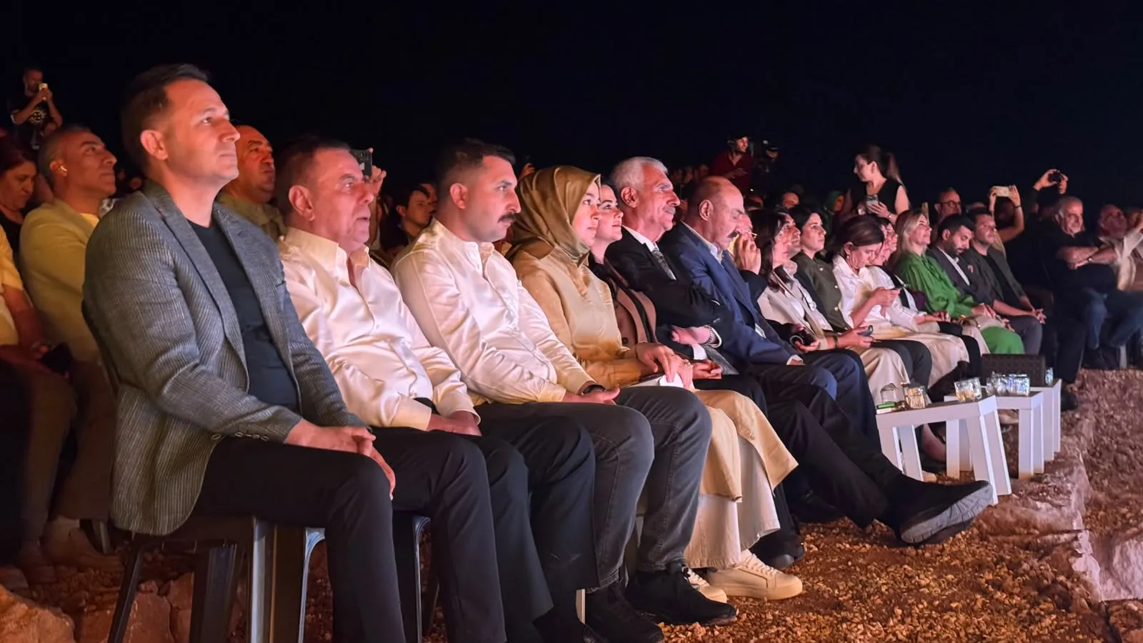 Zerzevan Kalesi'nde tarihi buluşma: Senfonik Diyarbakır türküleri yankılandı